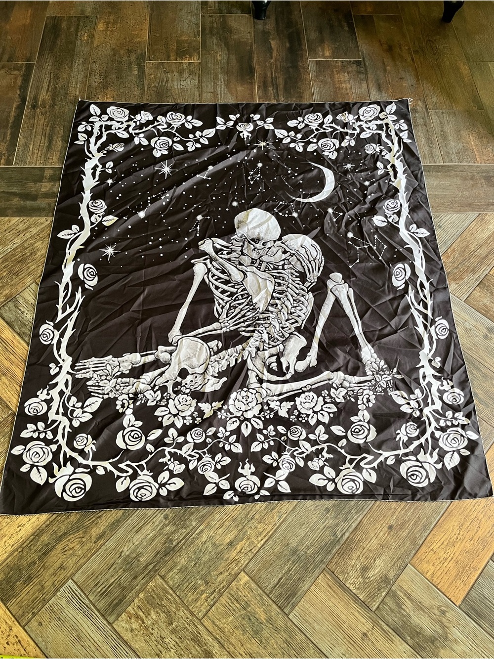 Kissing Skeleton wall tapestry- Black and White Gothic Print